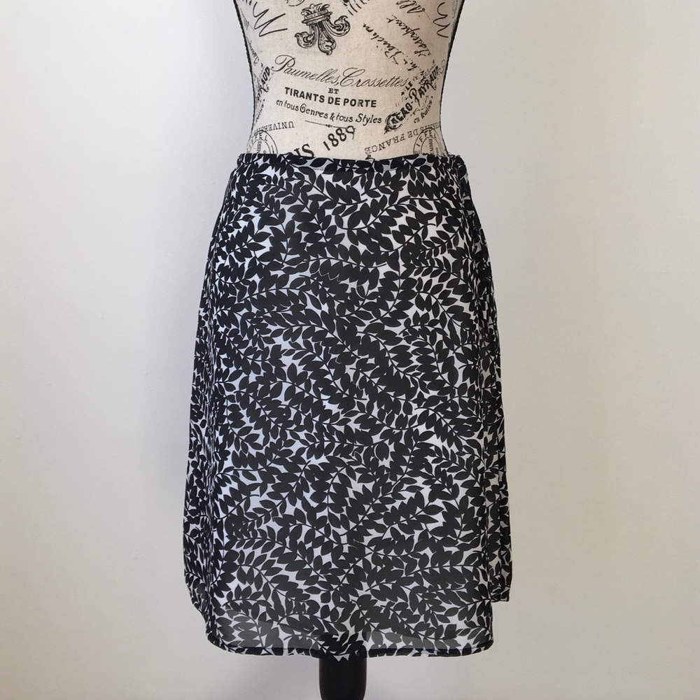 Old Navy Printed Skirt